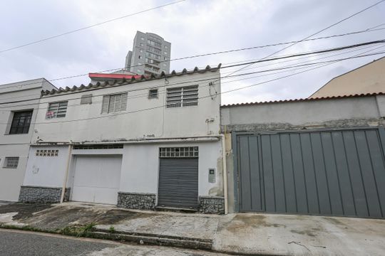 Fachada de casa para alugar com 1 quarto, 15m² em Bosque da Saúde, São Paulo
