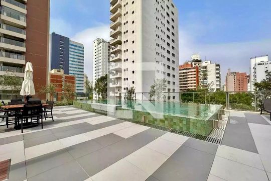 Piscina  de kitnet/studio para alugar com 1 quarto, 26m² em Campo Belo, São Paulo