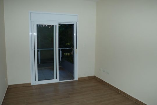 Quarto 1 de casa de condomínio para alugar com 3 quartos, 202m² em Jardim Rebelato, Cotia