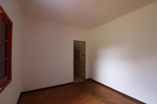 Suíte 1 de casa para alugar com 5 quartos, 400m² em Baeta Neves, São Bernardo do Campo