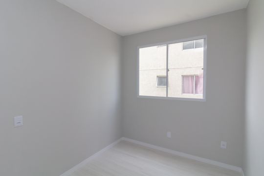 Quarto 1 de apartamento para alugar com 2 quartos, 43m² em Jardim das Oliveiras, São Paulo