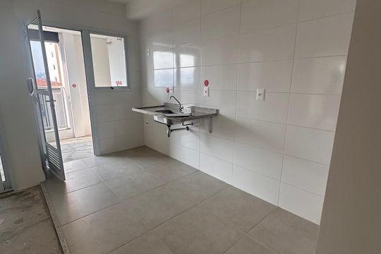 Apartamento à venda com 2 quartos, 62m² em Picanço, Guarulhos
