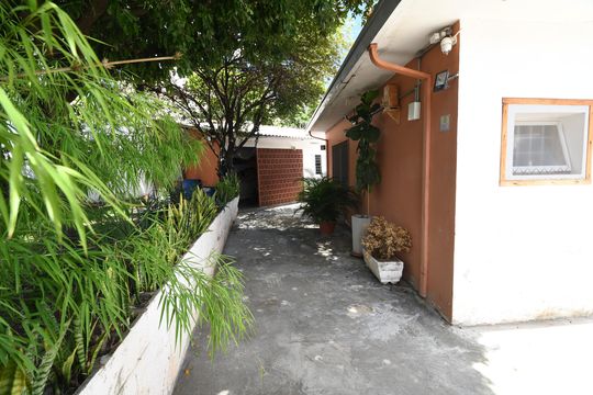 Quintal de casa à venda com 3 quartos, 200m² em Botafogo, Campinas