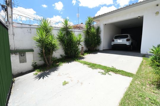 garagem de casa à venda com 3 quartos, 200m² em Botafogo, Campinas