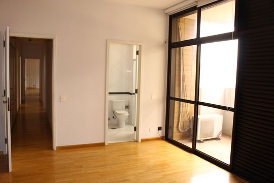 Apartamento para alugar com 2 quartos, 280m² em Pacaembu, São Paulo