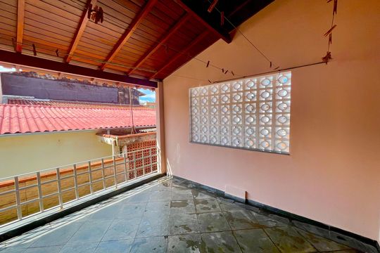 Quintal de casa à venda com 2 quartos, 118m² em Vila Galvão, Guarulhos
