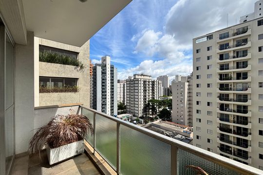 Varanda de apartamento para alugar com 3 quartos, 145m² em Indianópolis, São Paulo