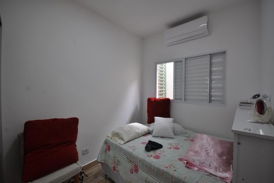 Quarto de casa para alugar com 1 quarto, 25m² em Vila Irmaos Arnoni, São Paulo