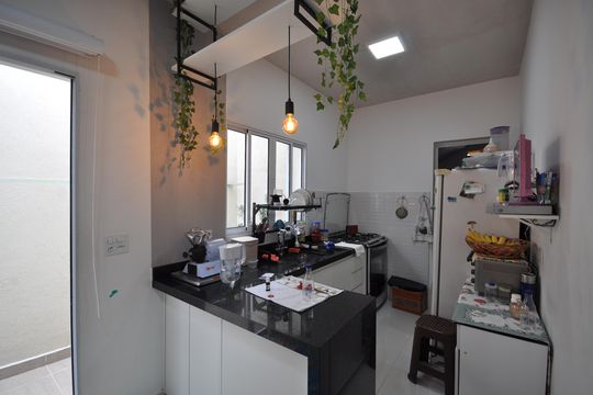 Cozinha de casa para alugar com 1 quarto, 25m² em Vila Irmaos Arnoni, São Paulo