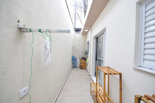 Quintal de casa para alugar com 1 quarto, 25m² em Vila Irmaos Arnoni, São Paulo