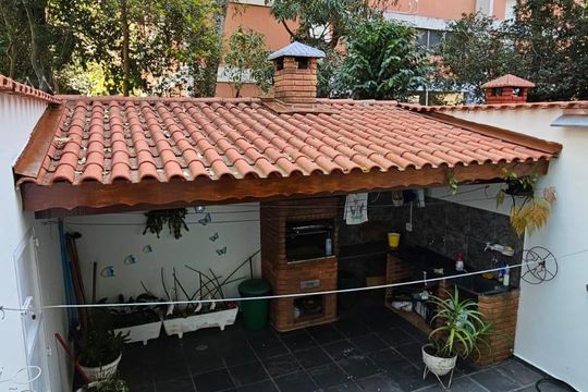 Casa à venda com 3 quartos, 250m² em Vila Yara, Osasco