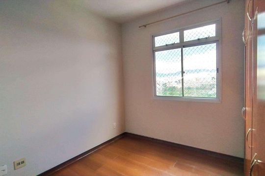 Apartamento à venda com 3 quartos, 80m² em Coração Eucarístico, Belo Horizonte