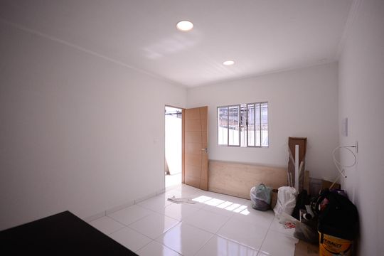 Sala  de casa para alugar com 1 quarto, 76m² em Parque Bristol, São Paulo
