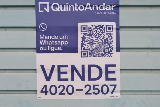Fachada de casa à venda com 3 quartos, 110m² em Santa Teresinha, São Paulo