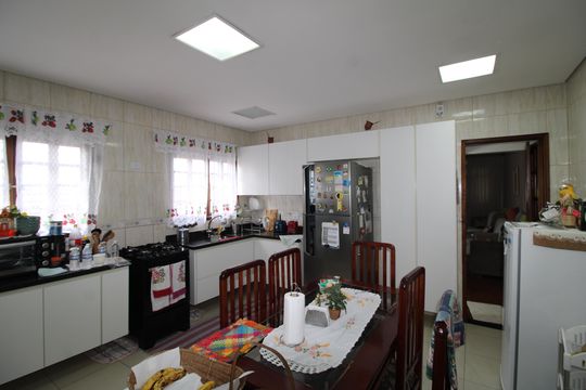 Cozinha de casa à venda com 5 quartos, 181m² em Santa Teresinha, São Paulo