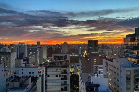 Vista de apartamento à venda com 2 quartos, 65m² em Jardim Paulista, São Paulo