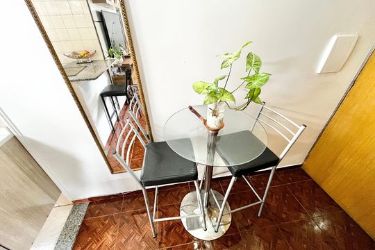 Sala de apartamento à venda com 2 quartos, 60m² em Parque Peruche, São Paulo