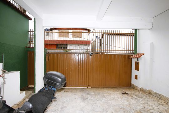 Garagem de casa à venda com 5 quartos, 156m² em Bonfim, Belo Horizonte