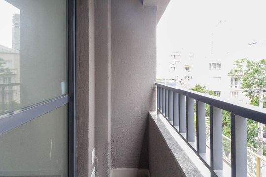 Varanda de kitnet/studio para alugar com 1 quarto, 28m² em Barra Funda, São Paulo