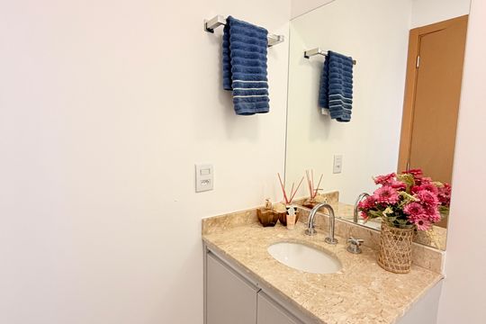 Banheiro Social de apartamento à venda com 3 quartos, 77m² em Cecap, Jundiaí