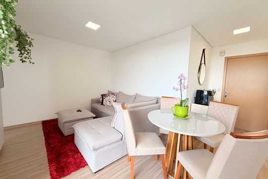 Sala de apartamento à venda com 3 quartos, 77m² em Cecap, Jundiaí
