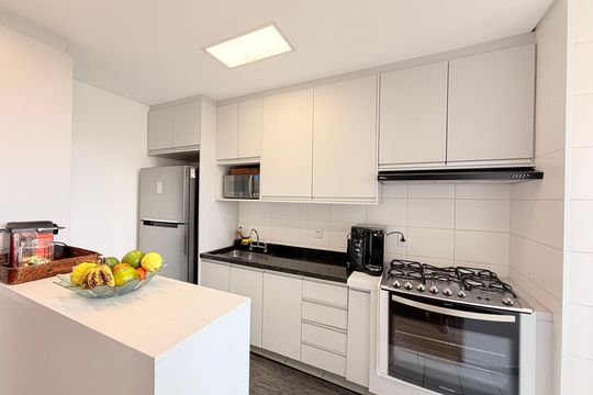 Cozinha de apartamento à venda com 3 quartos, 77m² em Cecap, Jundiaí