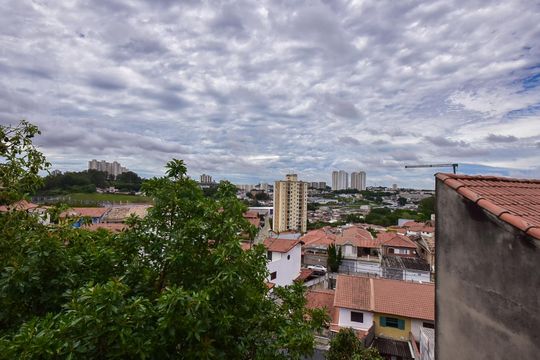 Vista da Suíte 2 de casa para alugar com 3 quartos, 250m² em Parque Monte Alegre, Taboão da Serra
