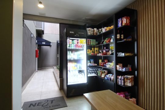 Área Comum - Mini Market de apartamento para alugar com 2 quartos, 80m² em Vila Nova Conceição, São Paulo