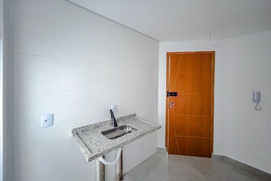 Cozinha de kitnet/studio para alugar com 1 quarto, 18m² em Vila Esperança, São Paulo