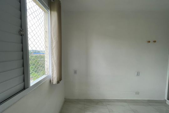Quarto 2 de apartamento para alugar com 2 quartos, 54m² em Cemucam, Cotia