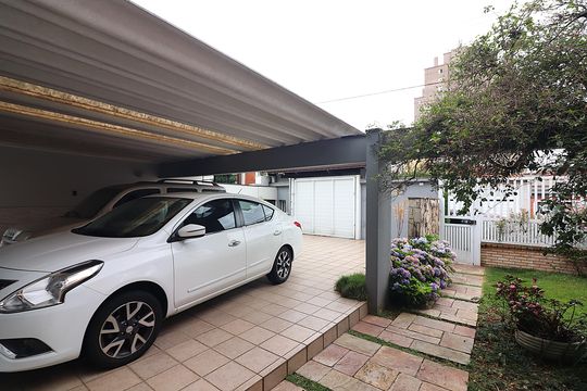 Garagem de casa à venda com 3 quartos, 221m² em Assunção, São Bernardo do Campo