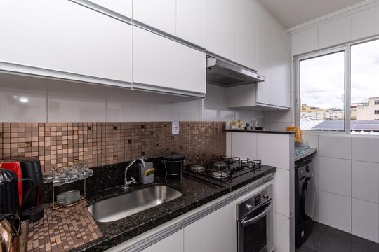Cozinha de apartamento para alugar com 3 quartos, 66m² em Copacabana, Belo Horizonte