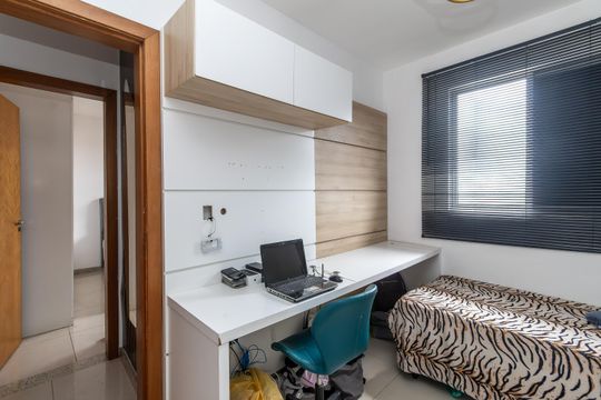 Quarto 1 de apartamento para alugar com 3 quartos, 66m² em Copacabana, Belo Horizonte