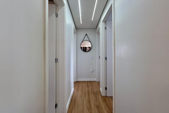 Corredor Quartos  de apartamento à venda com 3 quartos, 71m² em Santo Amaro, São Paulo