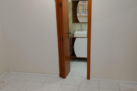 Sala de apartamento para alugar com 1 quarto, 55m² em Petrópolis, Porto Alegre