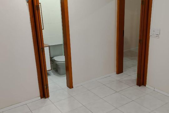 Sala de apartamento para alugar com 1 quarto, 55m² em Petrópolis, Porto Alegre