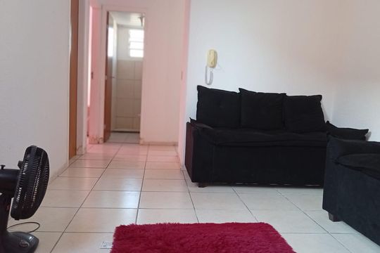 Sala de apartamento para alugar com 2 quartos, 37m² em Cosmos, Rio de Janeiro