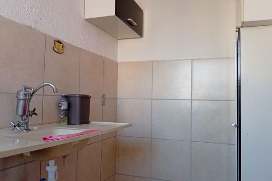 Cozinha de apartamento para alugar com 2 quartos, 37m² em Cosmos, Rio de Janeiro