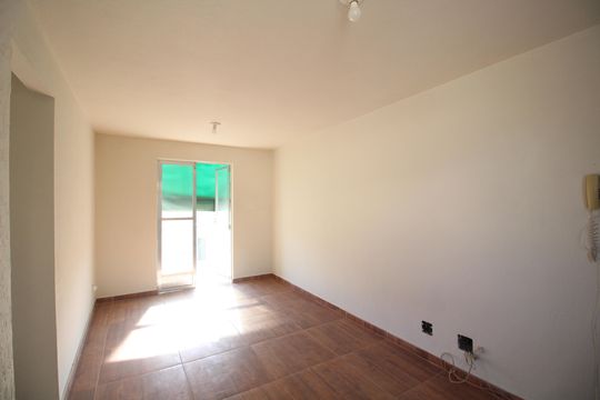 Sala de apartamento à venda com 2 quartos, 50m² em Taquara, Rio de Janeiro