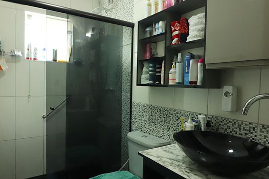 Quarto 1 - Suíte Banheiro  de casa à venda com 5 quartos, 200m² em Vila Ferreira, São Bernardo do Campo