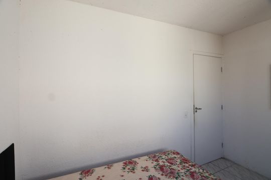 Quarto 1 de apartamento para alugar com 2 quartos, 44m² em Mato Grande, Canoas
