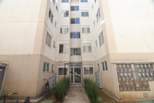 Fachada do bloco de apartamento para alugar com 2 quartos, 44m² em Mato Grande, Canoas