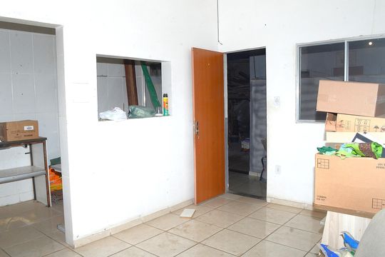 Casa para alugar com 2 quartos, 65m² em Belmonte, Belo Horizonte