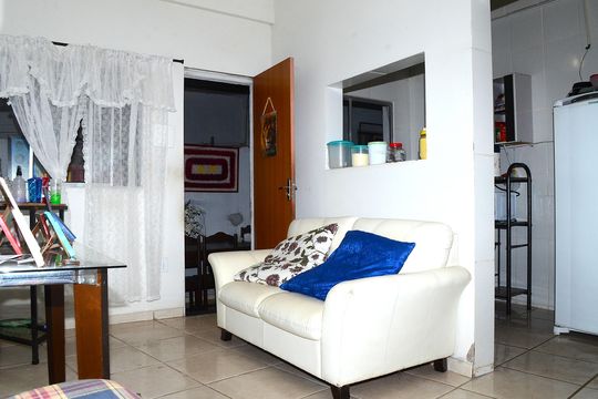 Sala de casa para alugar com 1 quarto, 70m² em Belmonte, Belo Horizonte
