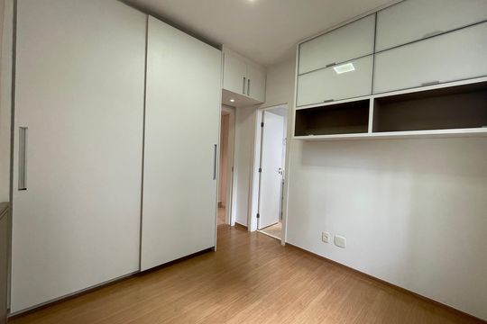 Apartamento à venda com 2 quartos, 77m² em Vila da Serra, Nova Lima