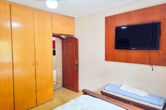 Suíte de casa para alugar com 4 quartos, 260m² em Vila Rosalia, Guarulhos