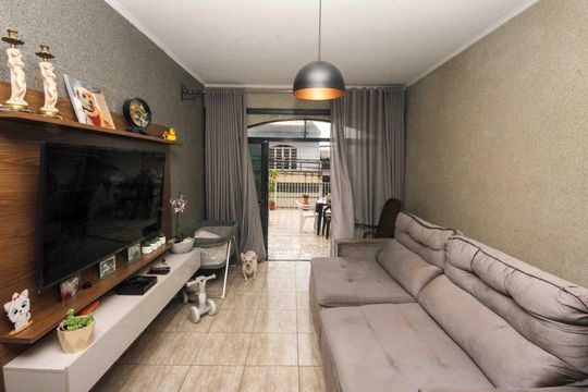 Casa à venda com 3 quartos, 165m² em Jardim Ana Rosa, São Paulo