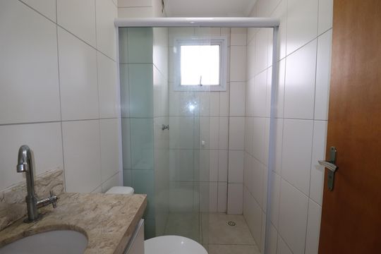 Banheiro 2 de apartamento à venda com 2 quartos, 62m² em Vila Homero Thon, Santo André