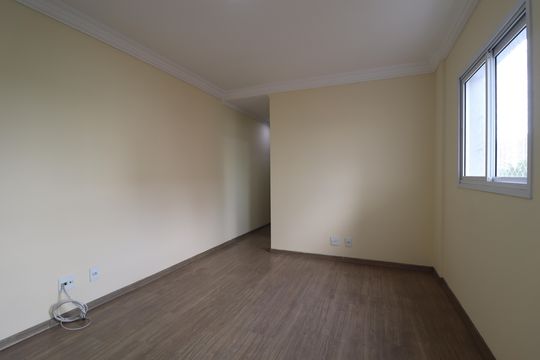 Sala de apartamento à venda com 2 quartos, 62m² em Vila Homero Thon, Santo André