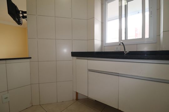 Cozinha de apartamento à venda com 2 quartos, 62m² em Vila Homero Thon, Santo André